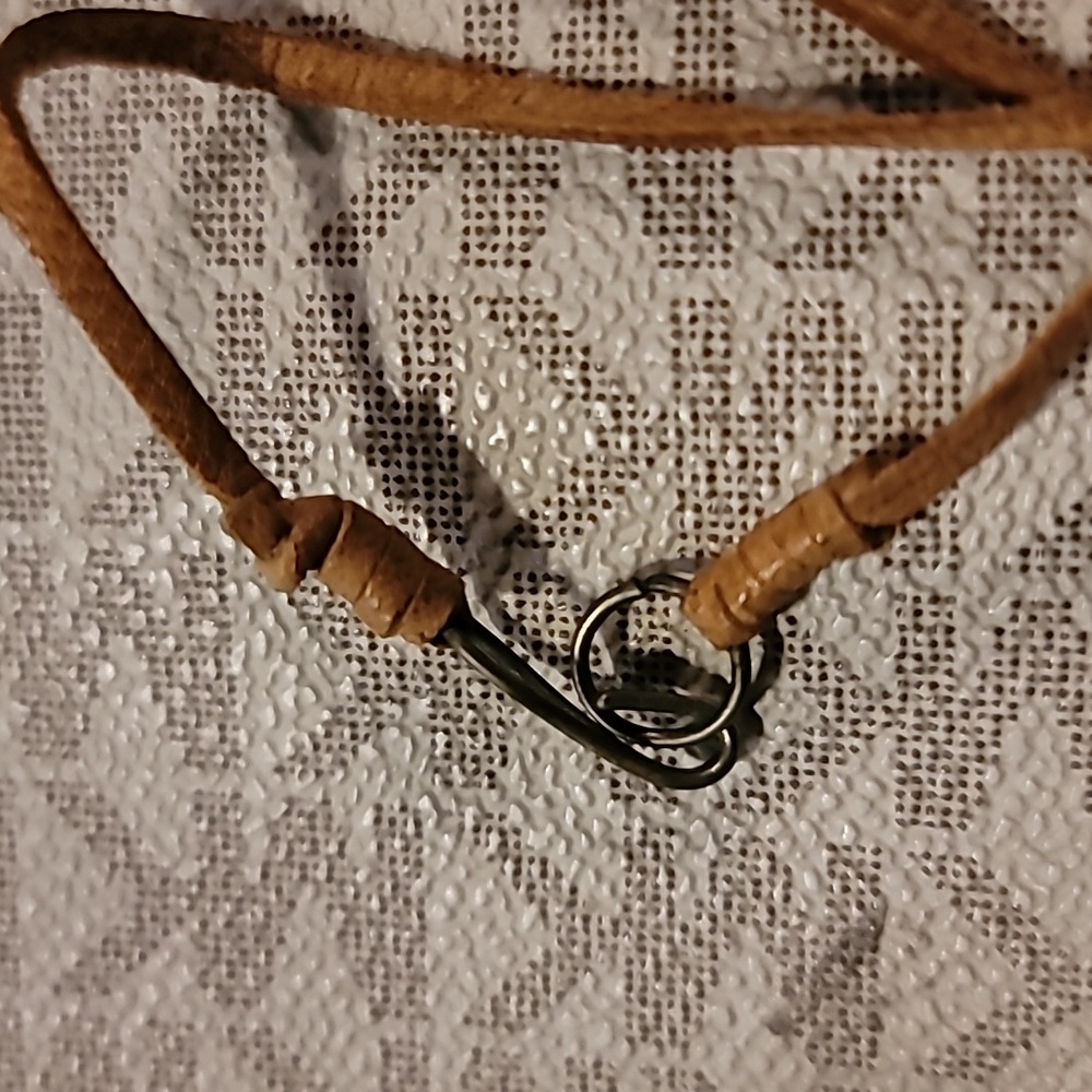 Vintage Hawaiian Black Kukui Nut Lei Necklace - Picture 6 of 7